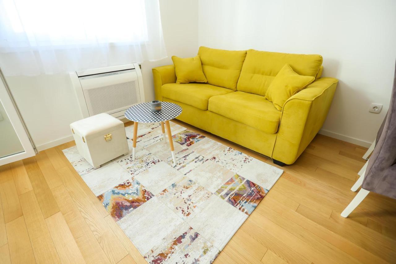 Apartment Margarita Zara Esterno foto