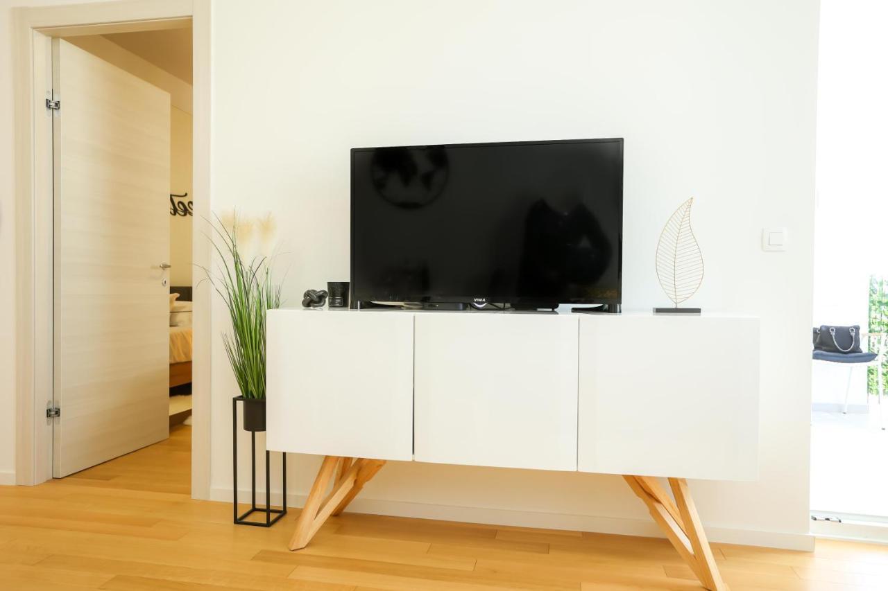 Apartment Margarita Zara Esterno foto