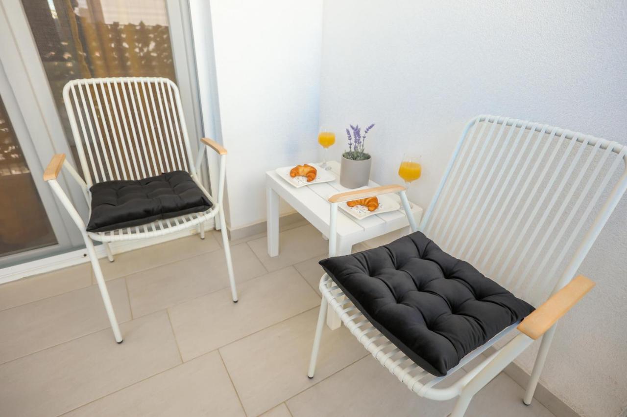 Apartment Margarita Zara Esterno foto
